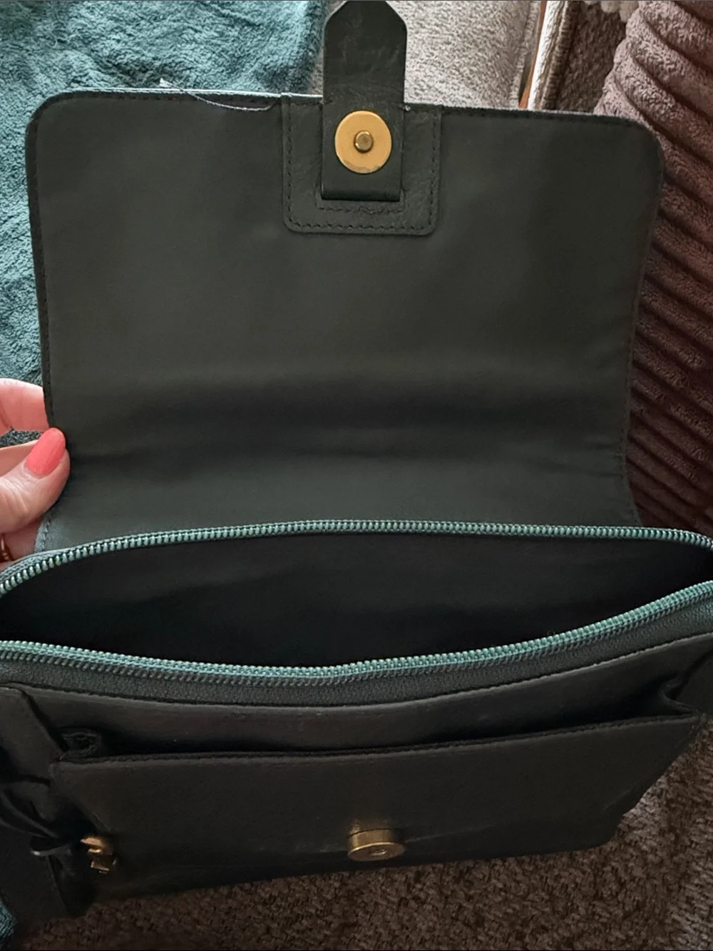 Suede and Pleather Fossil Green Crossbody Shoulder Bag